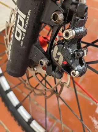 Grupo SRAM XX 2x10 y frenos