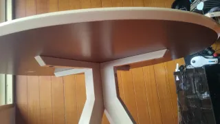 Mesa redonda de madera  Sekiz