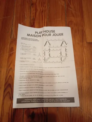 Casita de jardín azul y verde