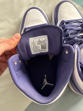Air Jordan 1 Mid Court Purple