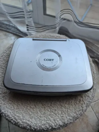 Leitor de DVD Portátil Coby