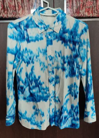 Camisa Zara azul y blanca