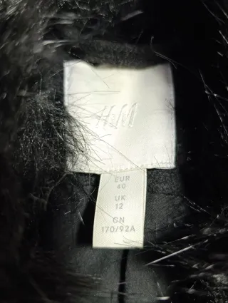 Abrigo corto paño cuello pelo desmontable HyM