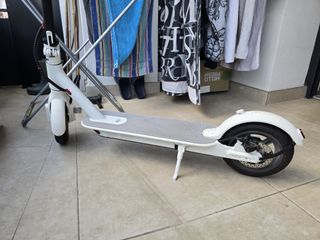 Patinete Xiaomi M365 + Inflador Eléctrico