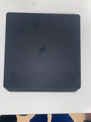 Consola PS4 Slim Negra + 2 Mandos y 4 juegos