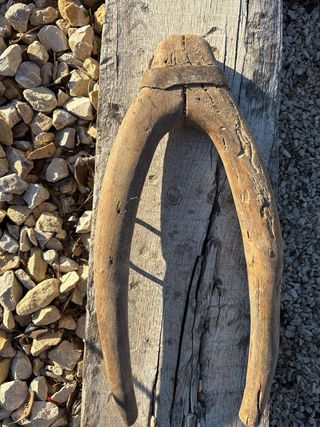 Yugo horcate de madera antiguo