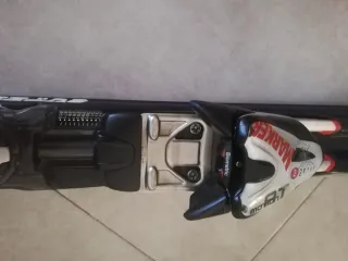 *Esquís Volkl Superspeed Con Bastones*