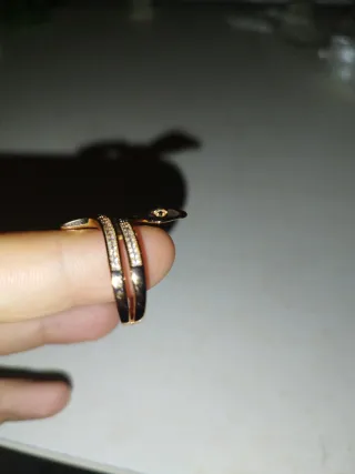 Anello serpente con zirconi