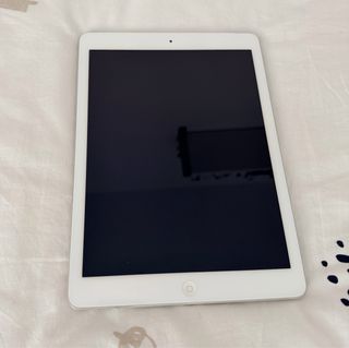 iPad Air (1ª Gen) 4G + Wi-Fi - Ideal niños/lectura