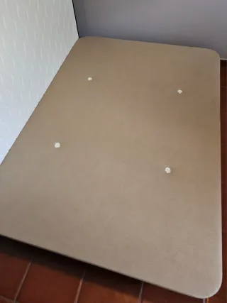 Base tapizada + Colchón 135x190 cm.