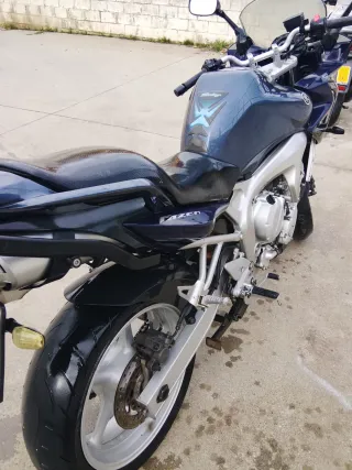 Moto Deportiva Azul Oscuro