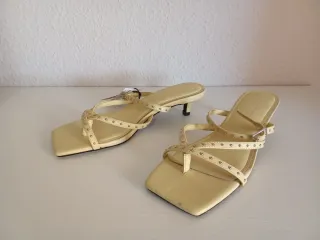 Sandalias Pull&Bear Tachas