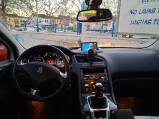 Peugeot 5008 2015