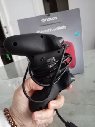 Mandos Nacon PC Gaming Controller