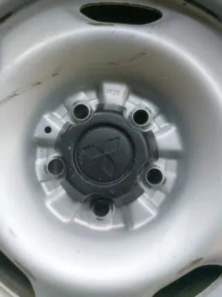 Llantas Mitsubishi Pajero Michelin 215/65/16