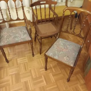 Silla de madera con reposabrazos