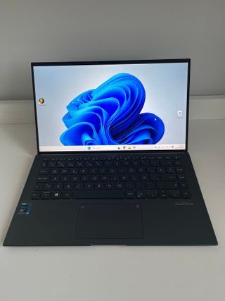ASUS Zenbook 14 Ultralight i7 11th Gen 16GB RAM