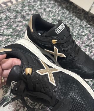 Zapatillas Munich Negro Piel unisex