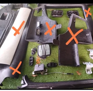 Plásticos maletero Seat León MK1