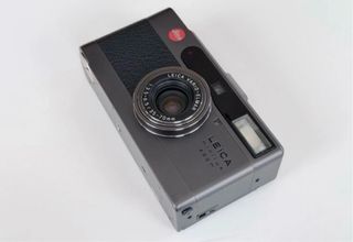 Leica Minilux Zoom Black Titanium + Flash