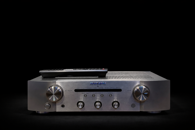 Amplificatore HIFI Marantz PM6007 - Come Nuovo