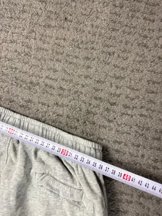 ¡¡OFERTA!! Talla L Pantalón Nike Gris