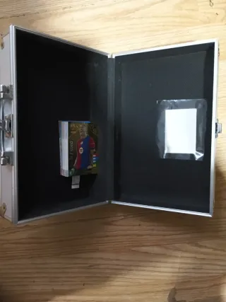 Maletín cromos fútbol sorpresa