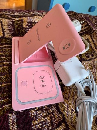 Cargador Apple Original y Base Inalámbrica Rosa