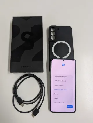 Samsung Galaxy S22 Nero con scatola, cavo e custodia