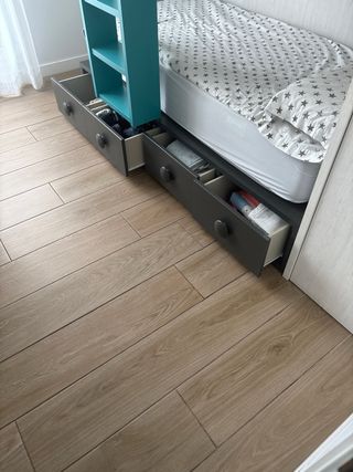 Literas con armarios y cajones