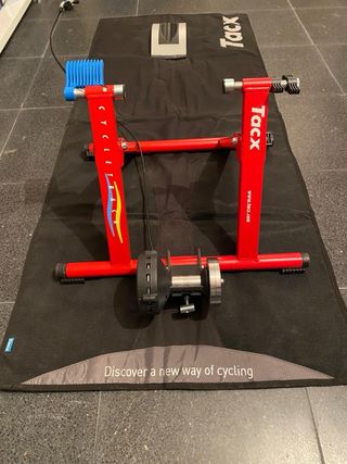 Rodillo Tacx para bici de carretera
