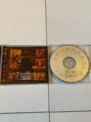 Beyond Nashville: johhny cash, hank williams 2CD