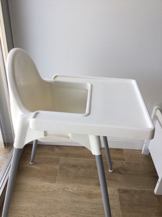 Trona IKEA Blanca con Bandeja