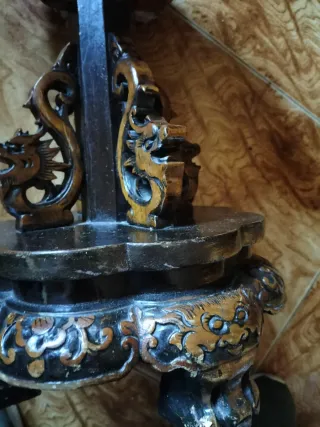 Mesita auxiliar antigua de madera