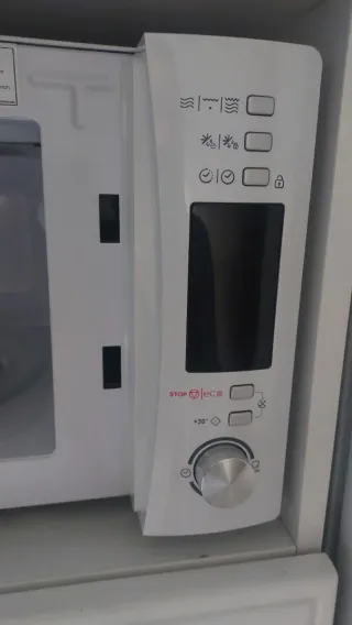 Microondas Candy Blanco