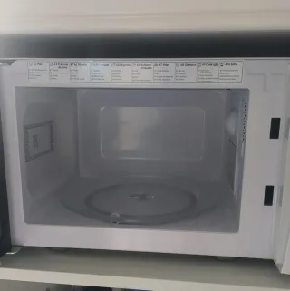 Microondas Candy Blanco