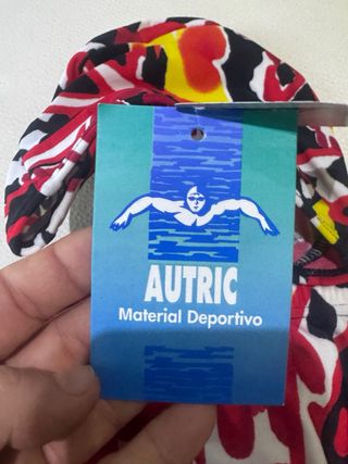 Bañador y gorro Autric deportivo hombre