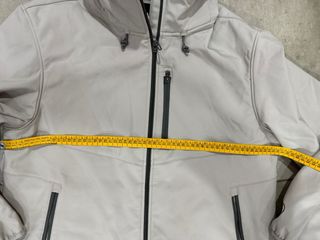 Giacca a vento Zara uomo beige