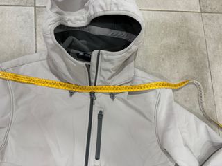 Giacca a vento Zara uomo beige