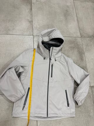 Giacca a vento Zara uomo beige