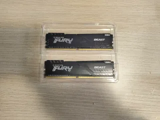 2x8GB Kingston Fury DDR4 3200MHz RAM