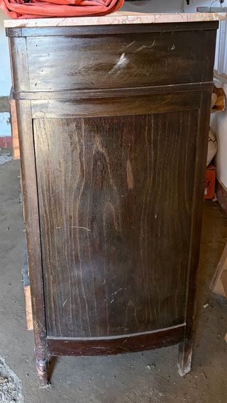 Cómoda antigua de madera y mármol