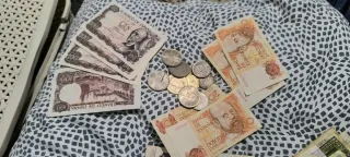 Billetes y monedas de pesetas