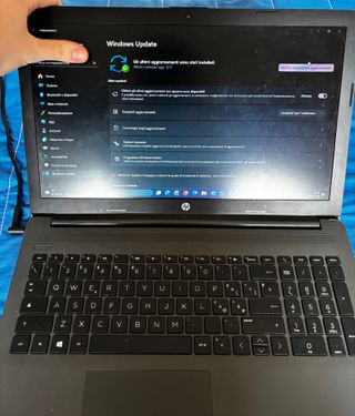 HP 250 G7 8 GB RAM 256 GB SSDNero