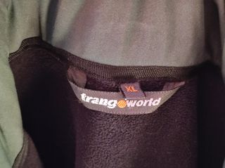 Chaqueta Softshell Trangoworld Verde y Negra