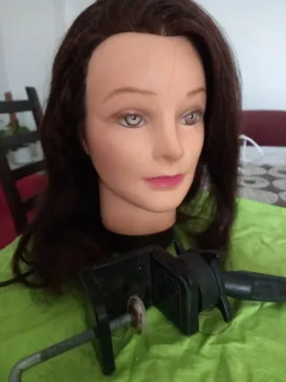 Cabeza Maniquí para  Peluquería  pelo natural