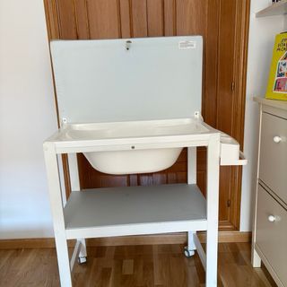 Cambiador bebé con bañera