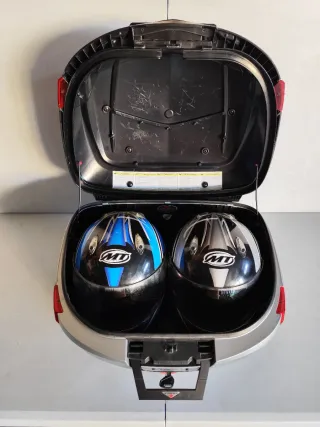 GIVI V56+respaldo+portaequipajes