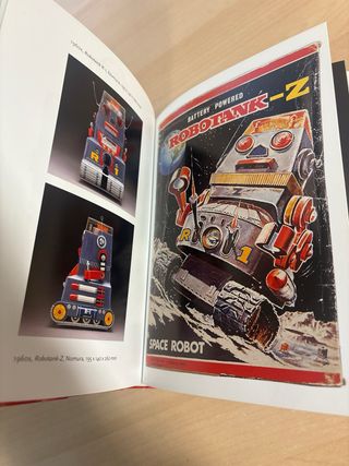 Libro robots taschen