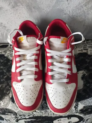 Nike Dunk Low Rojas y Blancas